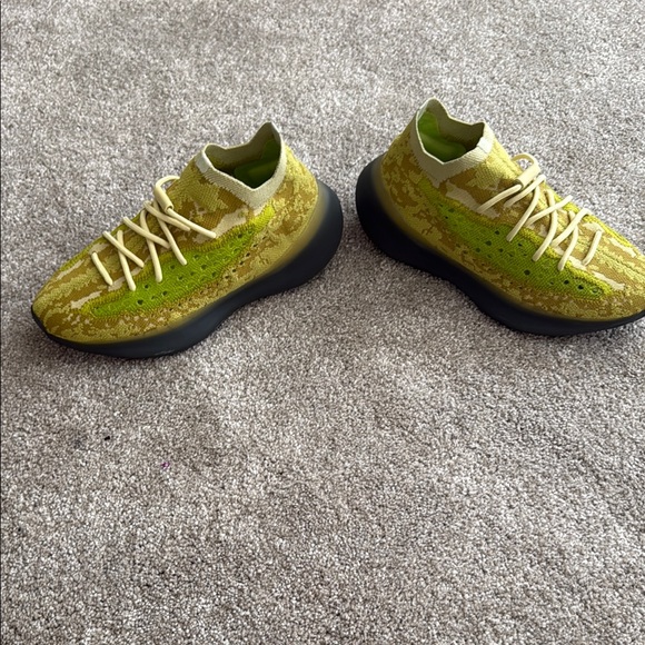 Adidas Yeezy Boost 350 V2 Lime Green Sneakers - Picture 11 of 11
